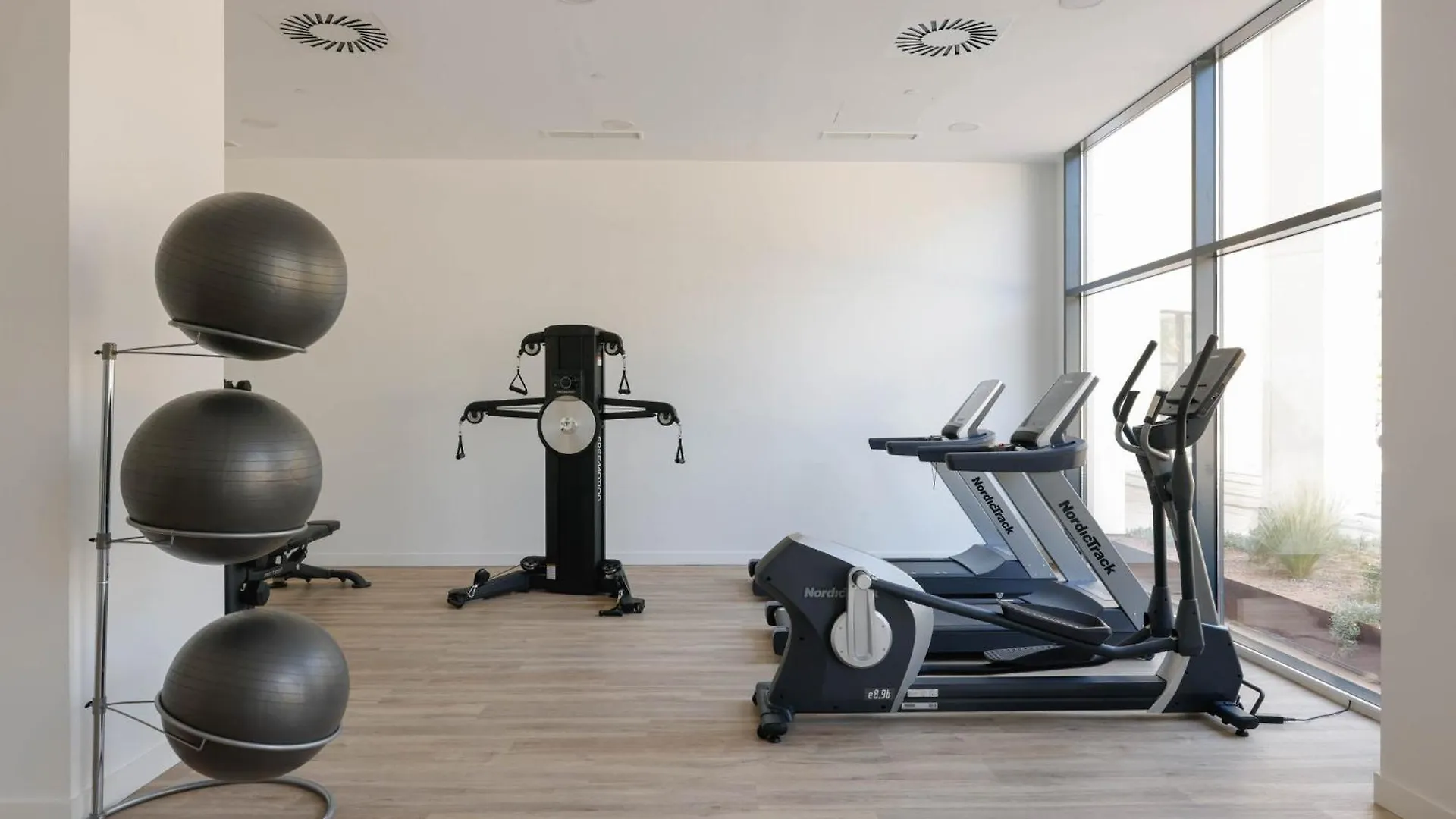 Urban Sky Malaga Sea View 27E Apartment 0*,  Spain
